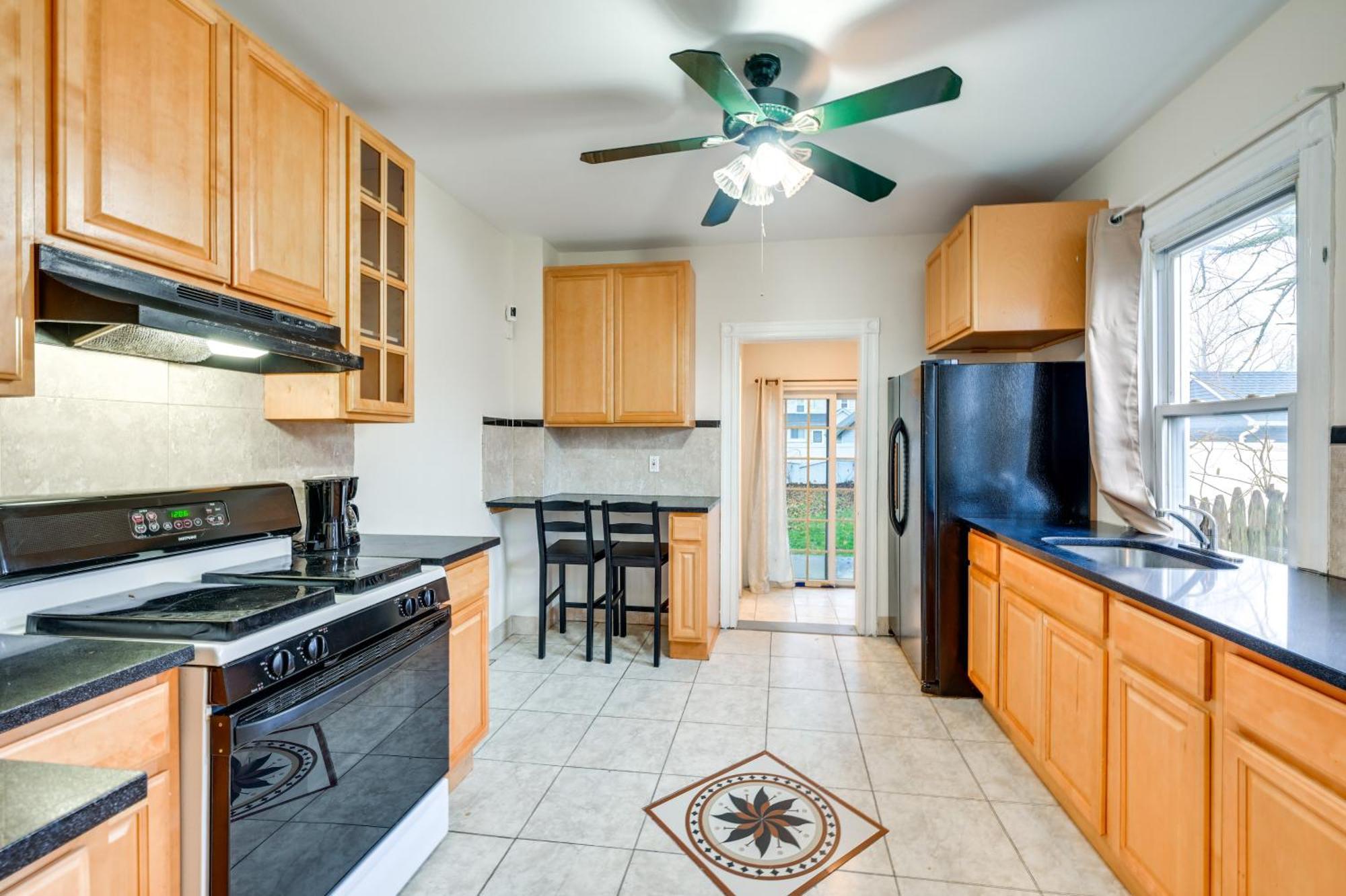 Charming Long Island Home With Fenced Yard! 프리포트 외부 사진